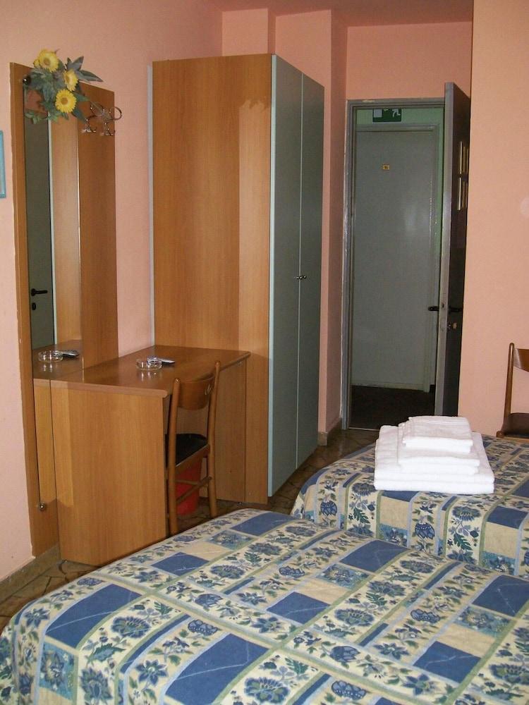 Hotel Del Sud Milan Exterior photo