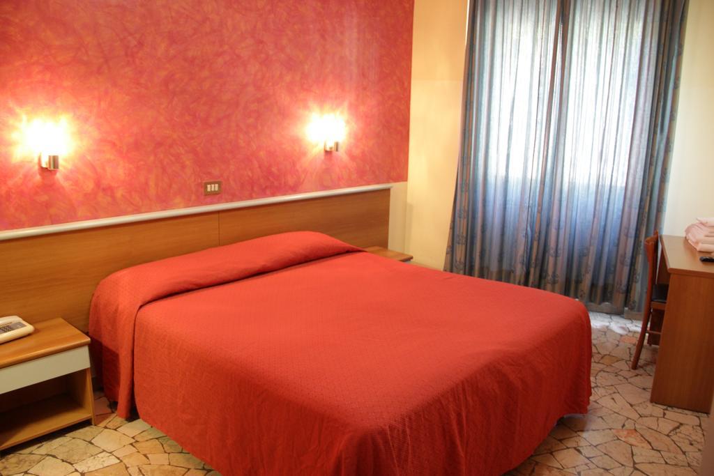 Hotel Del Sud Milan Exterior photo